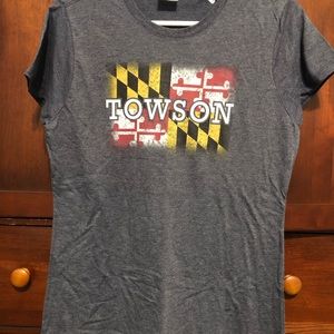 Women’s Towson Maryland Flag t-shirt size Medium